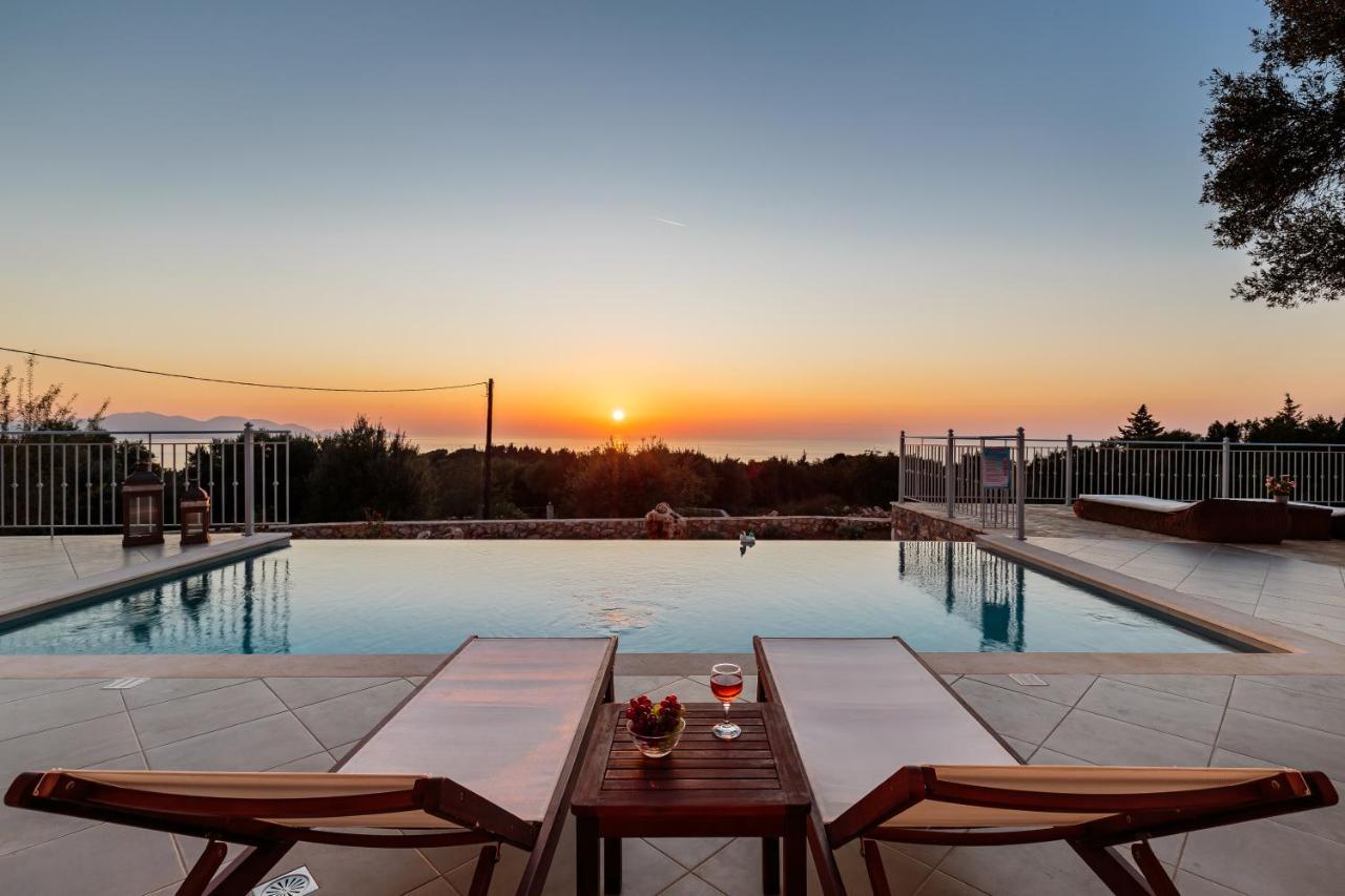 Fiscardo Luxury Stone Villa Alex ,With Sunset View! Fiskardo Dış mekan fotoğraf